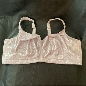 Breezies Wirefree Diamond Shimmer Unlined
Support Bra PEARL GREY 46DDD New